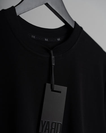 #colour_pitch-black